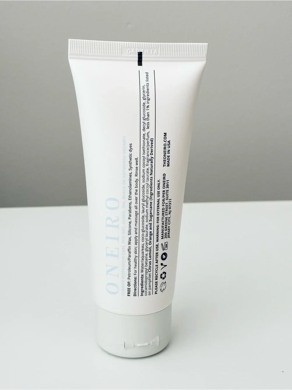 Oneiro Sunchasers Hydrating Body Wash NWT